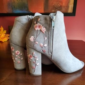 Candies Gray Peep Toe Booties, Size 7